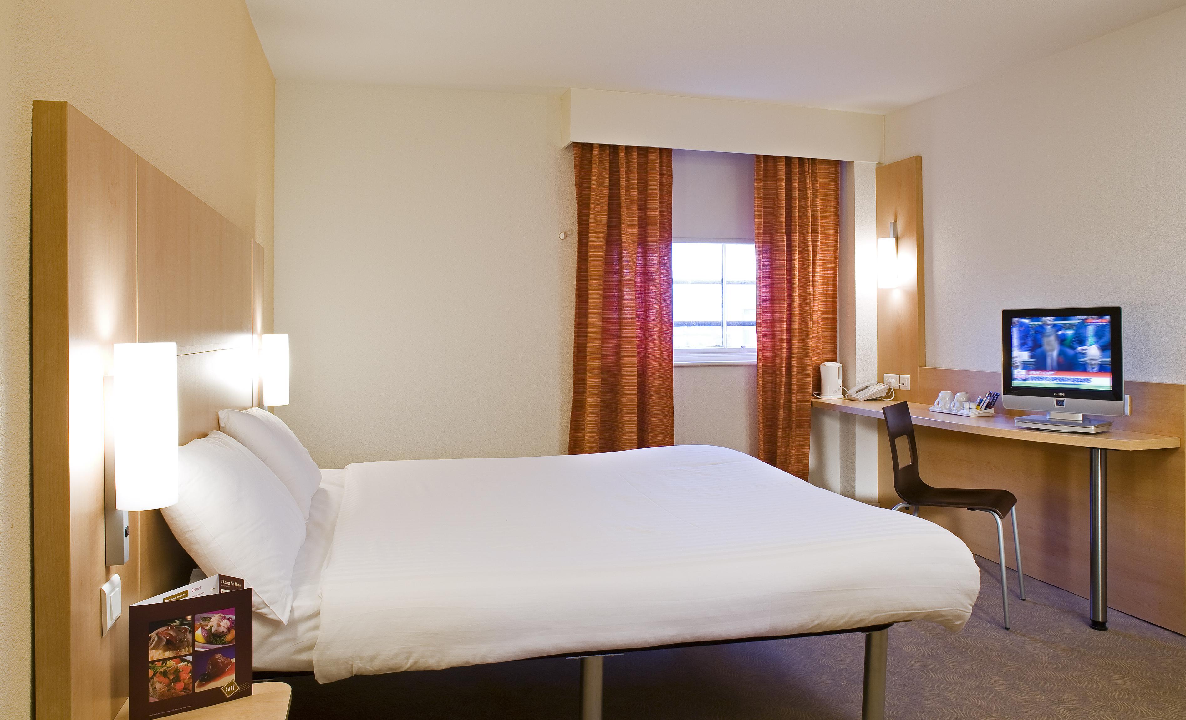 Ibis Styles Centre 3*