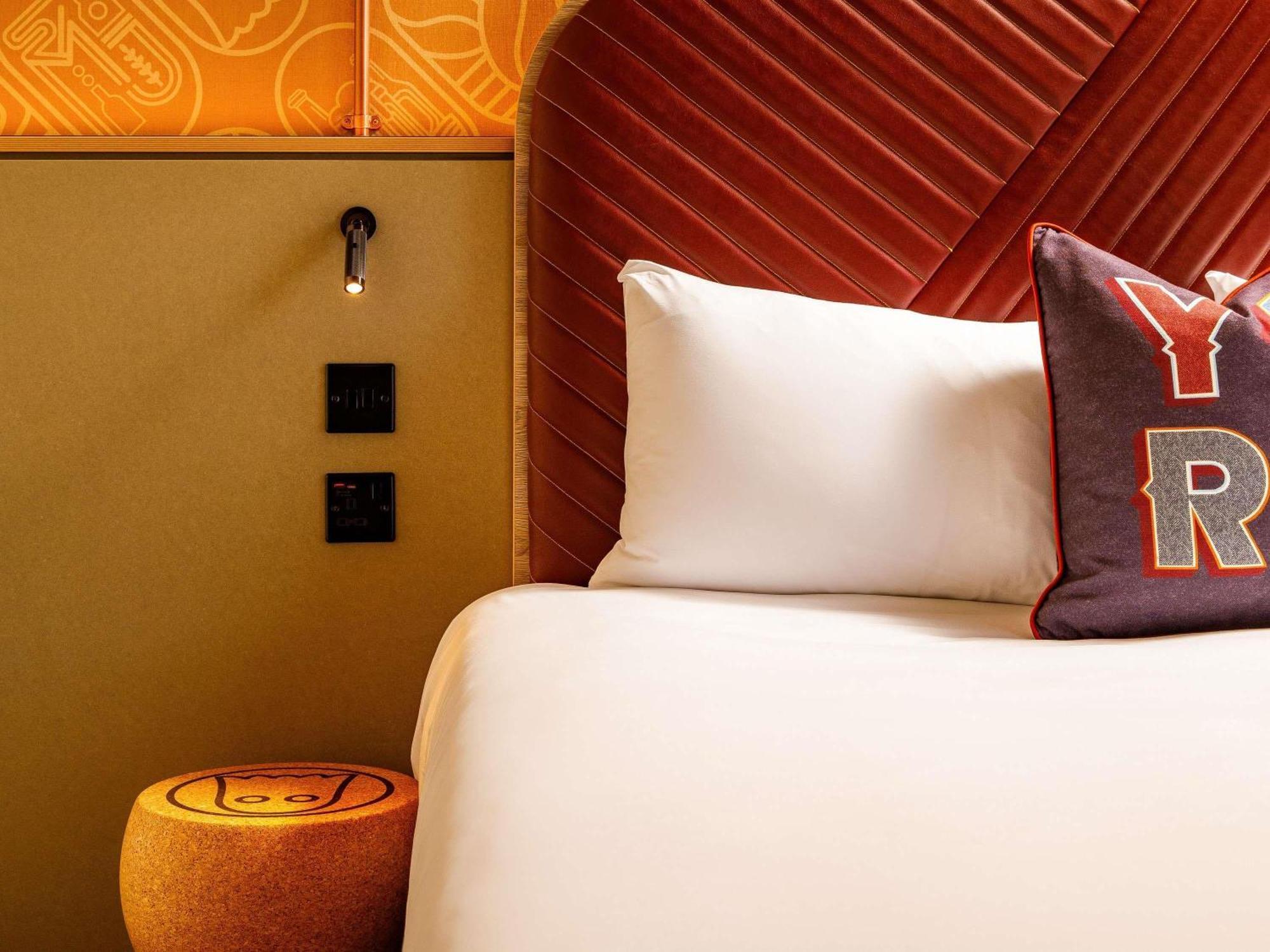 Ibis Styles Centre Hotel 3*